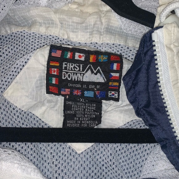 First down windbreaker - Picture 3 of 3